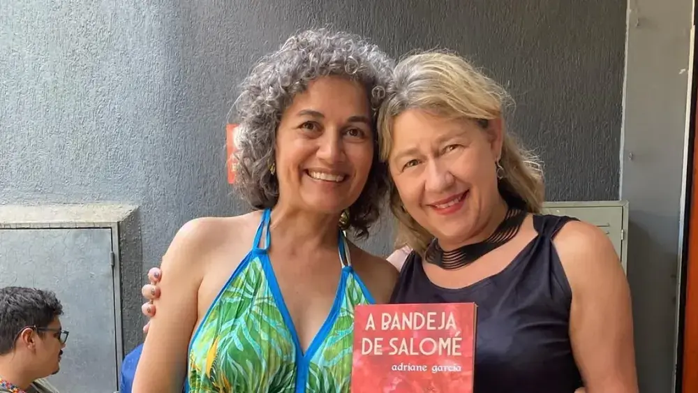 Poetas lançam "Círculos Onde Envelheço" sobre envelhecimento feminino